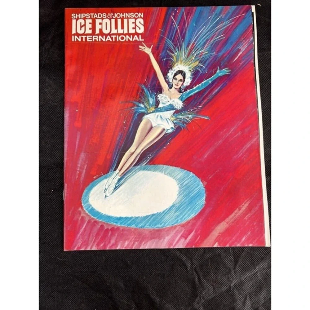 VINTAGE HOLIDAY ON ICE‎ AND ICE CAPADES PROGRAM LOT OF 6 (569)